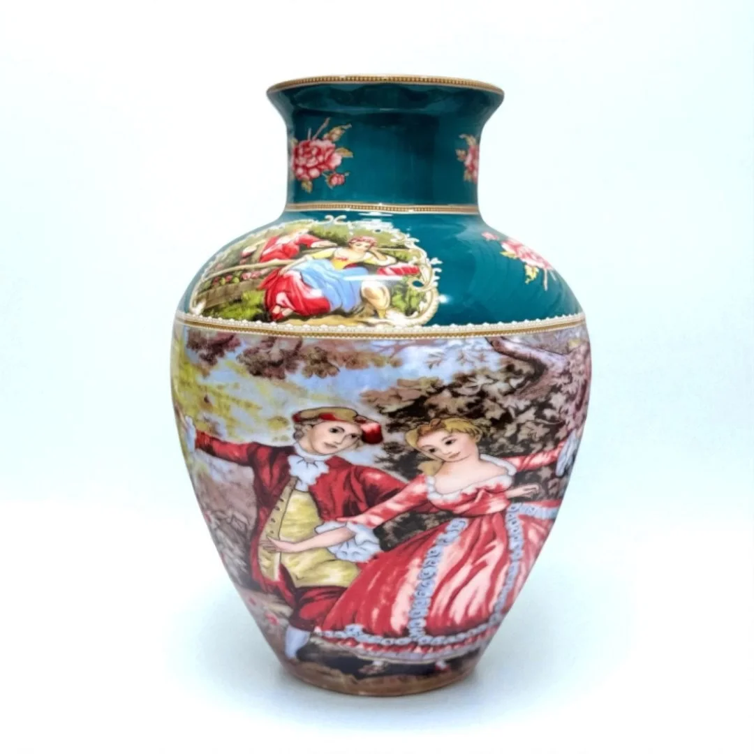 Romantik Dans Desenli İthal Fine Porcelain Vazo