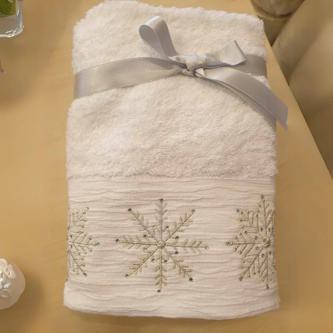 2'li Kar Tanesi Nakışlı Yüz Havlusu 50x80 cm