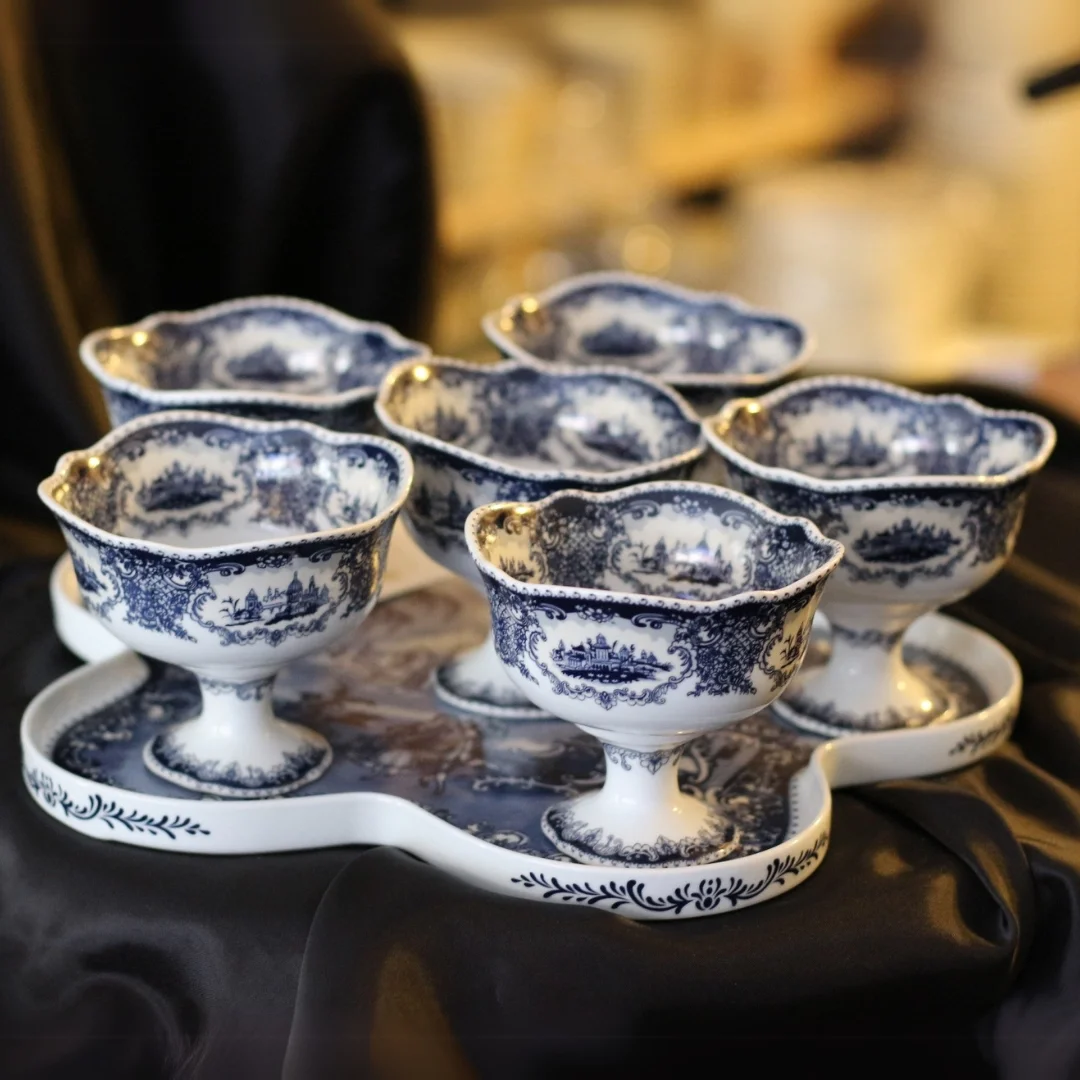 Klasik Desenli 6’lı Dondurmalık ve Tepsi Seti – Şık Sunum Takım