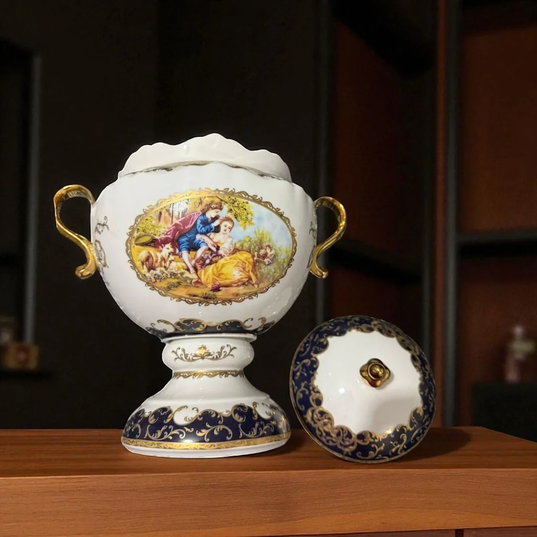 İthal Fine Porcelain Altın Yaldızlı Kapaklı Şekerlik (26 cm)