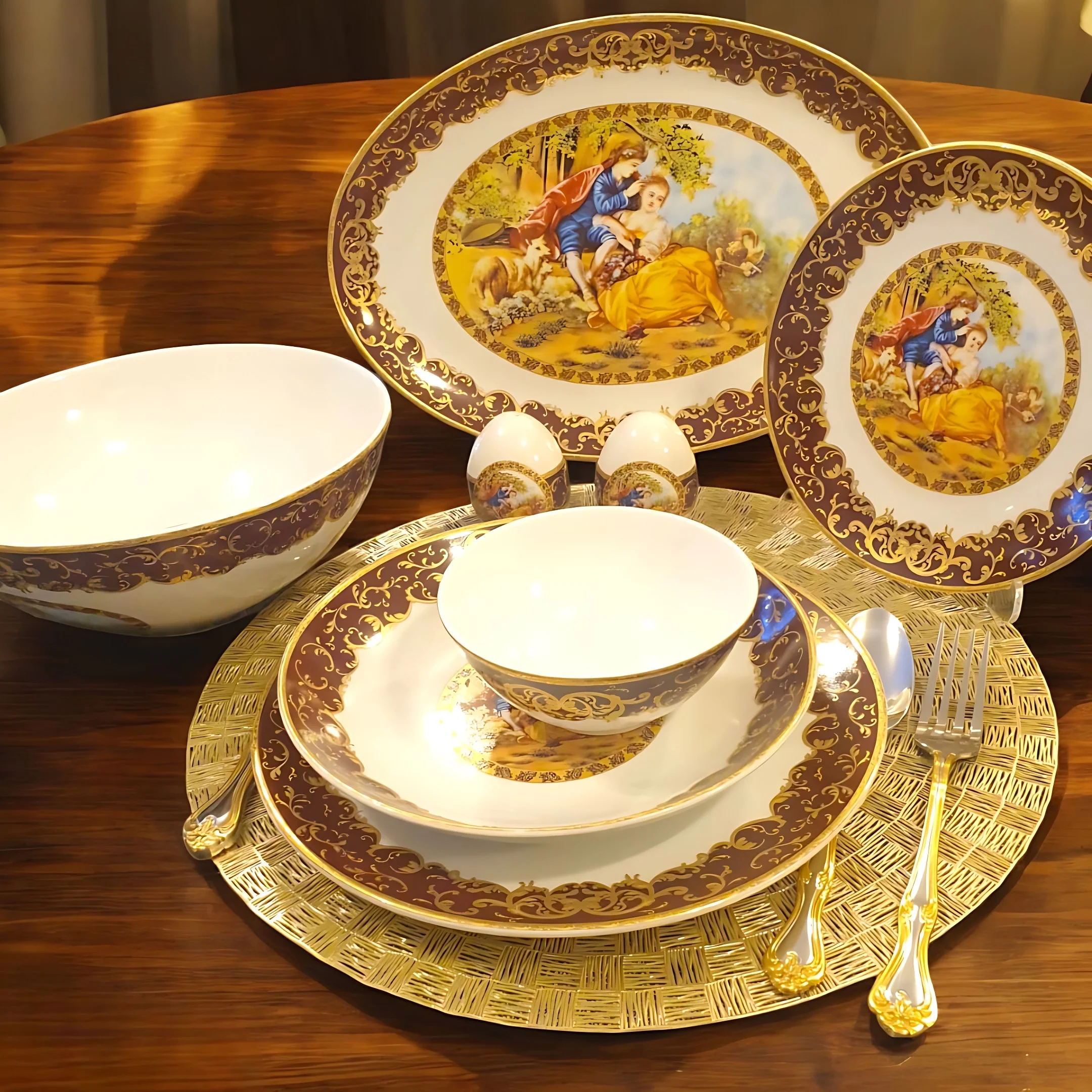 12 Kişilik 52 Parça Rokoko Tarzı Altın Yaldızlı Yemek Takımı