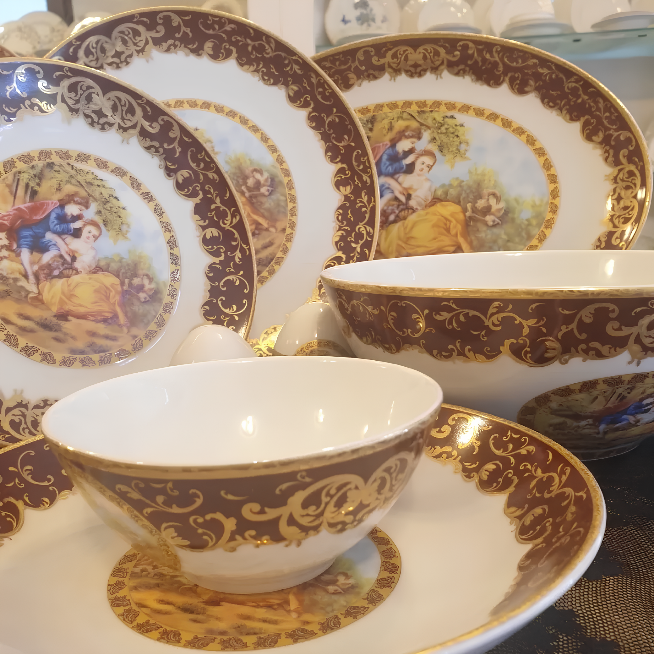 10 Kişilik 44 Parça Rokoko Tarzı Altın Yaldızlı Yemek Takımı