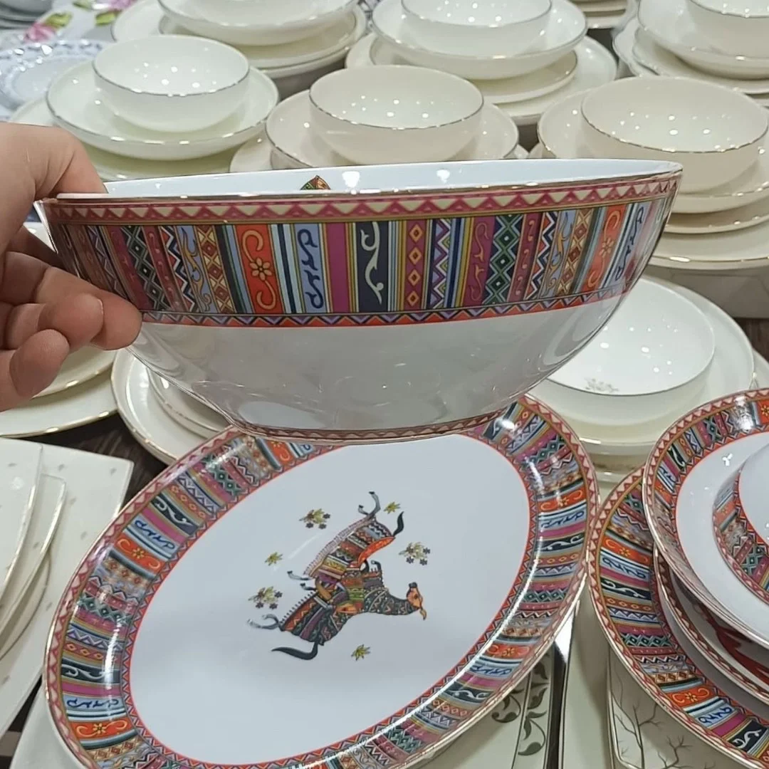 6 Kişilik 28 Parça At Desenli Yemek Takımı