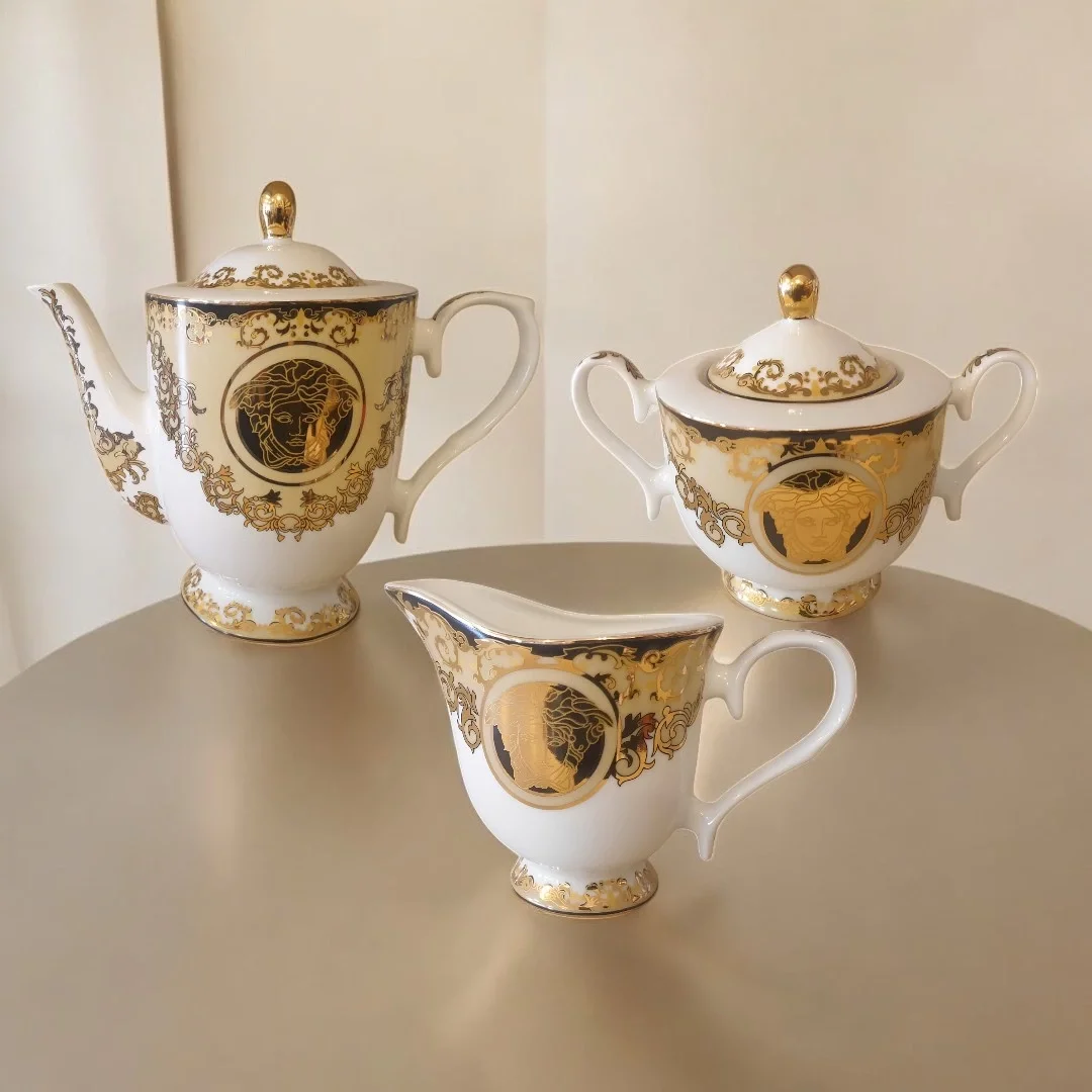 Zarafet Sofralarınızda: Pasta Tabağı, Sütlük, Çay/Kahve Fincanı ve Sunumluklar (Her ürün ayrı ayrı satılmaktadır)