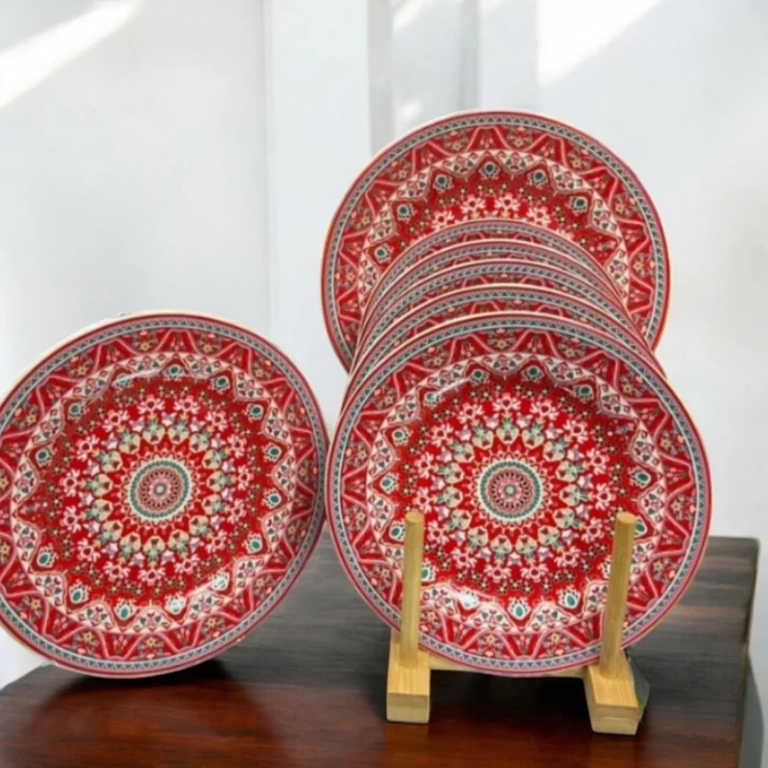 Canlı Desenleriyle Sofranıza Enerji Katın: 7 Parça Servis ve Pasta Tabağı ve Çay Tabakları Seti