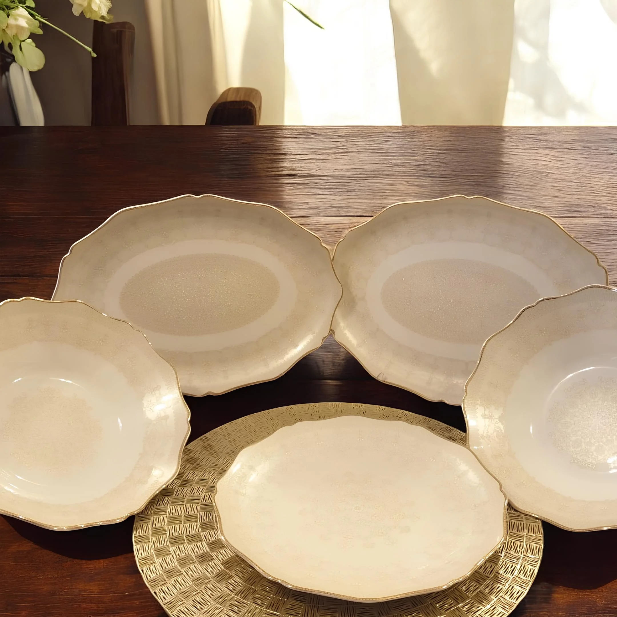 Elizabeth Lüks Altın İşlemeli Porselen 58 Parça 12 Kişilik Yemek Takımı