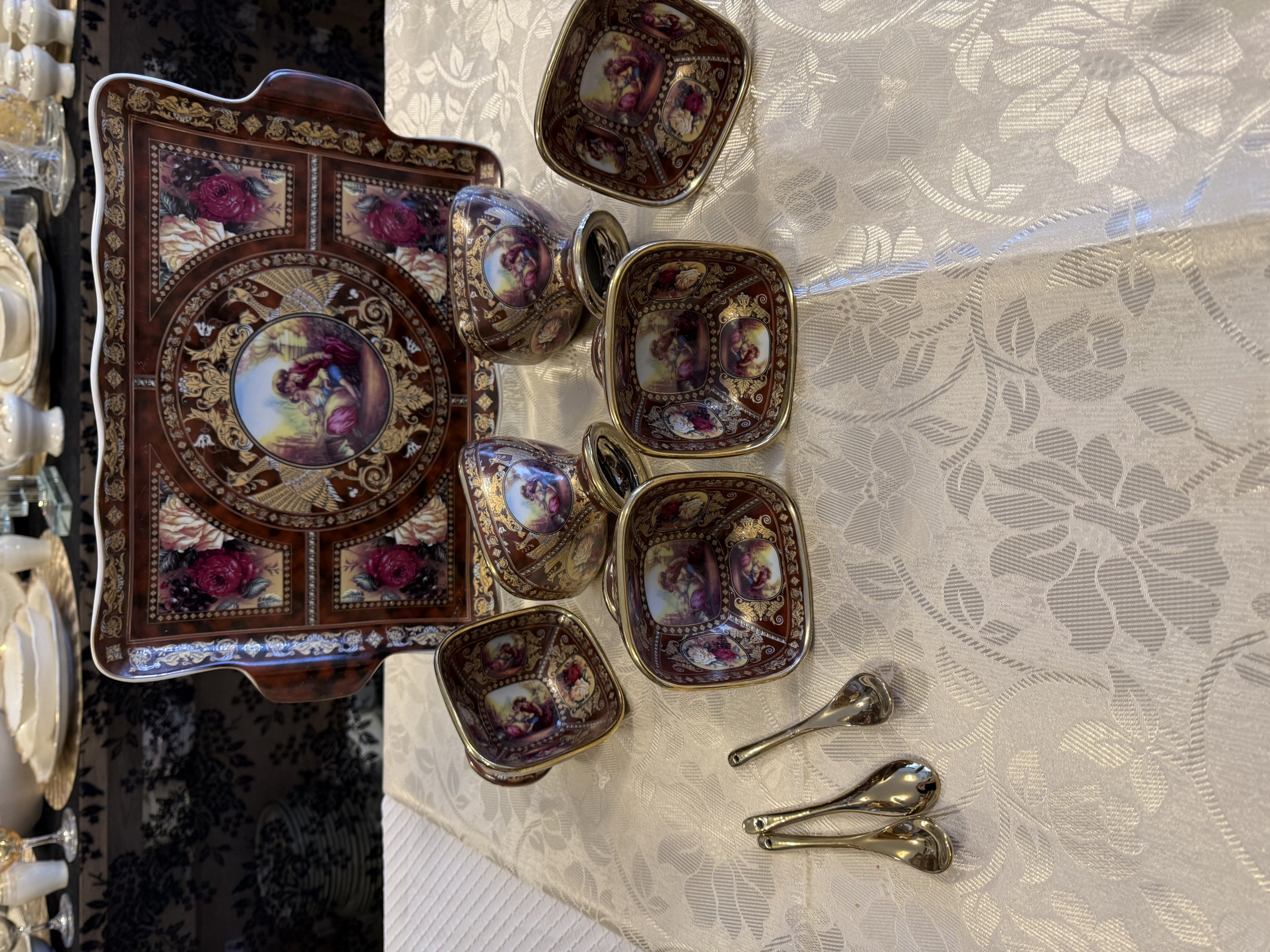 İthal Fine Porcelain Altın Yaldızlı Tepsi ve 6’lı Dondurmalık Seti