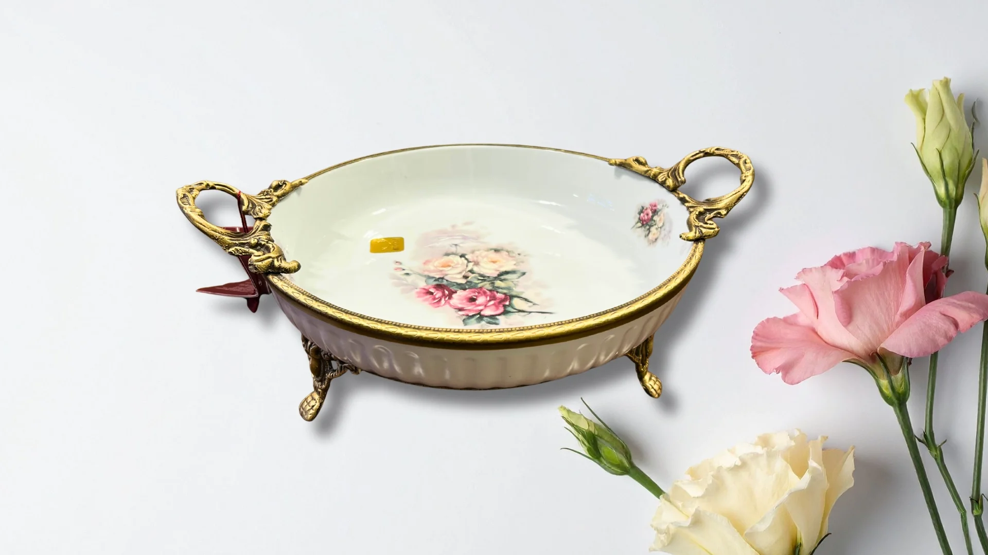 Limoge Çiçek Desenli Altın Kulplu Porselen Sunum Kasesi – 25 cm (4 cm Derinlik)